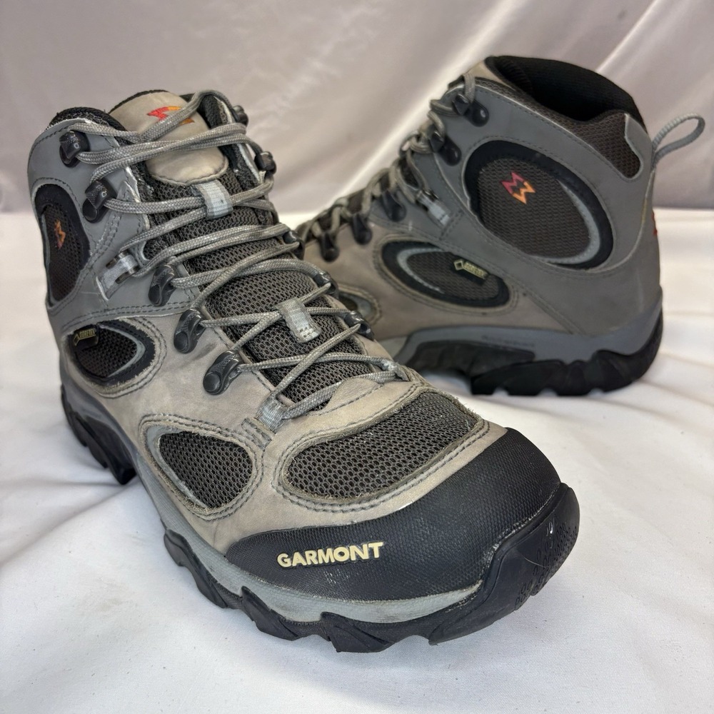 Garmont GTX Tan Mid Hiking Boots Gore-Tex Vibram Soles Mens US 9 Outdoor Mystic